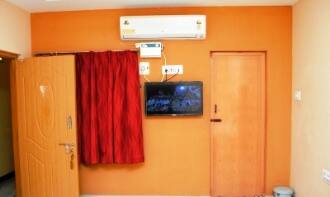 Vijaya Lodge A/C, Tiruvannamalai 5